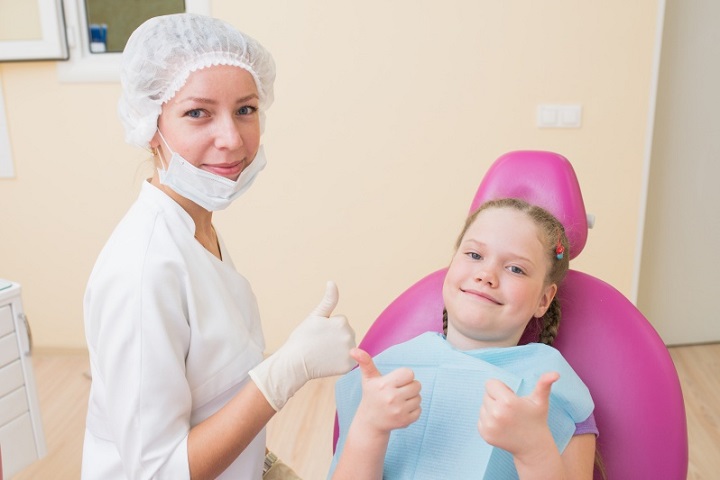 Ребенок у стоматолога 