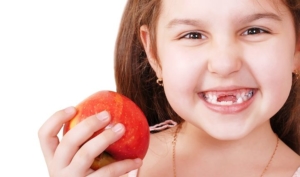 Выпадение зубов и яблоки