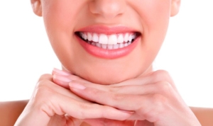Клиновидный дефект зубов: причины и лечение