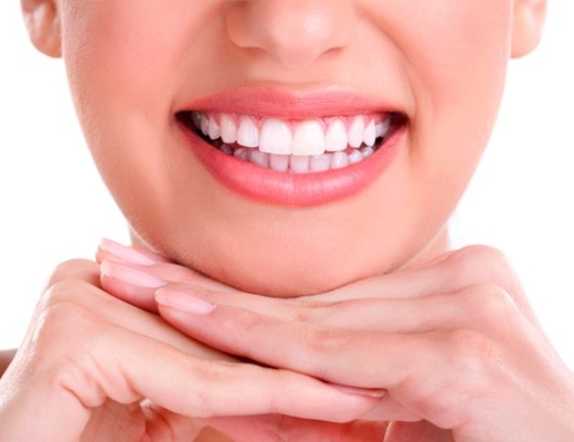 Клиновидный дефект зубов: причины и лечение