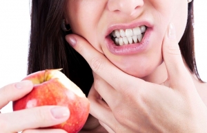 Чувствительность зубов к кислой пище